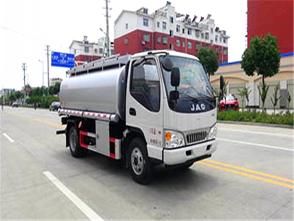 江淮2.49方蓝牌供液车